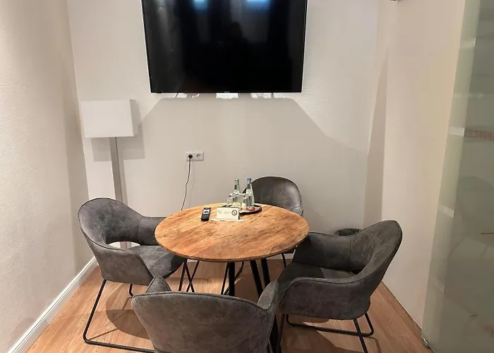 Strandhotel & Gut-hotels 3* Buckow