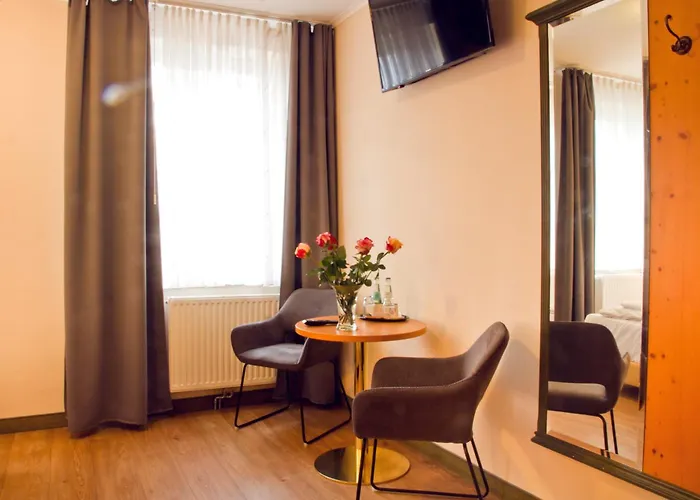 Strandhotel & Gut-hotels 3* Buckow