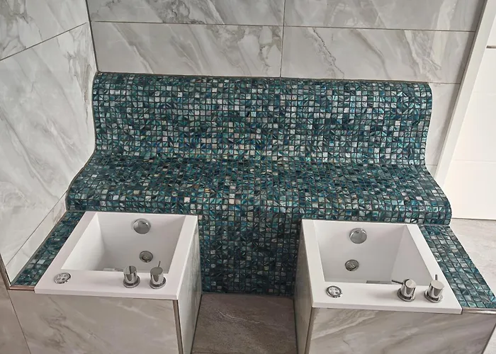 Strandhotel & Gut-hotels 3* Buckow